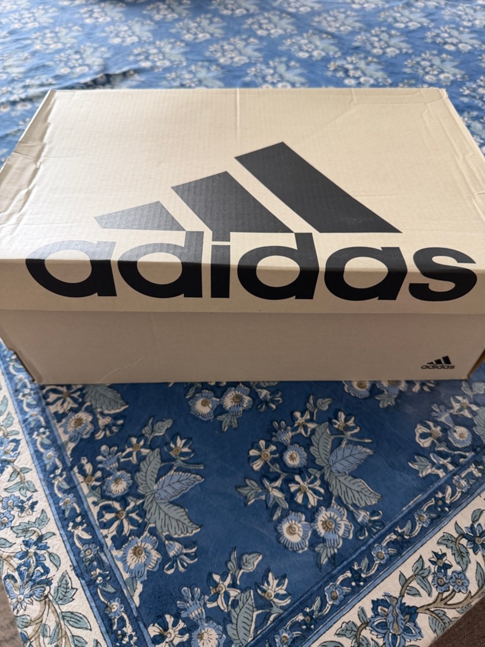 Mens Adidas Athletic Shoes Box - white with blue stripes, size 12.